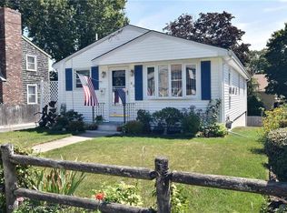 40 Planet Ave, Riverside, RI 02915