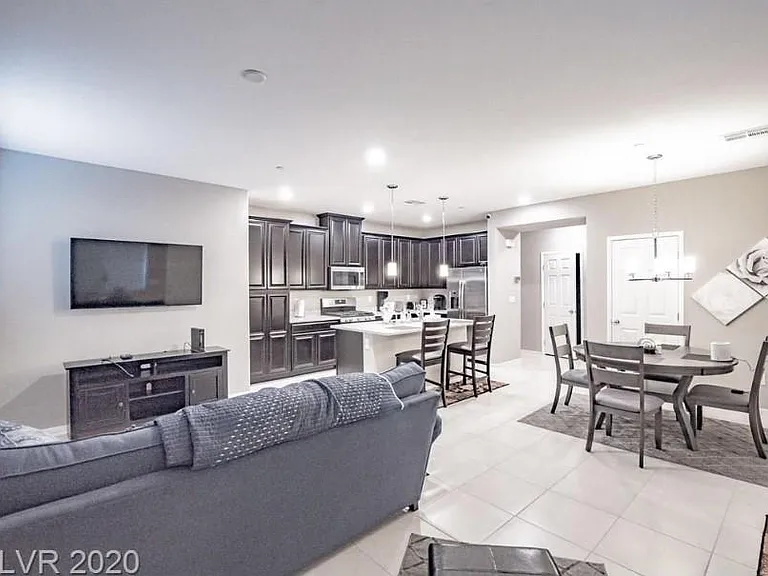 8418 Classique Ave #105 — Photo 8
