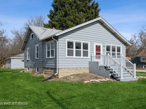 1932 Curtiss St, Downers Grove, IL 60515