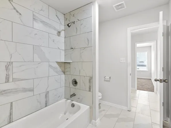 6200 Wilhitte Dr, Arlington, TX 76001