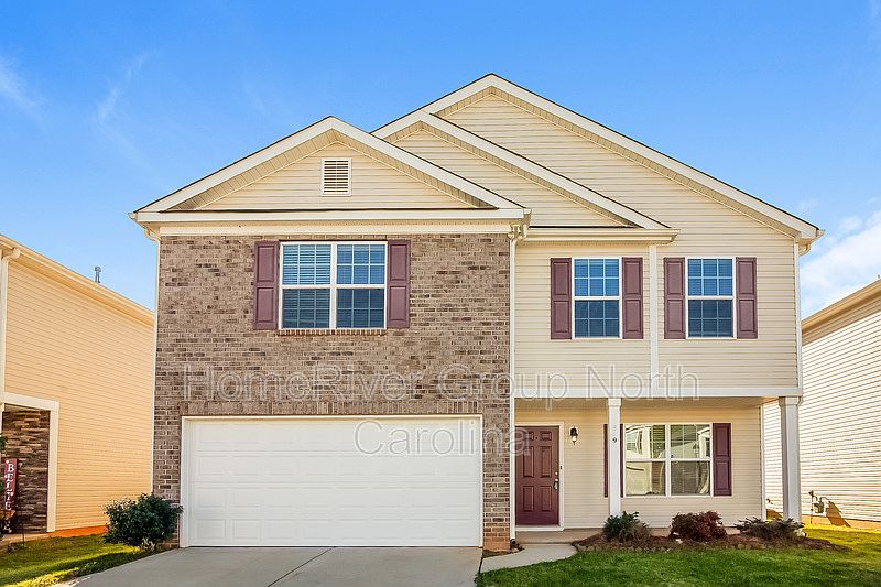 1st image of 1849 Eastway Dr