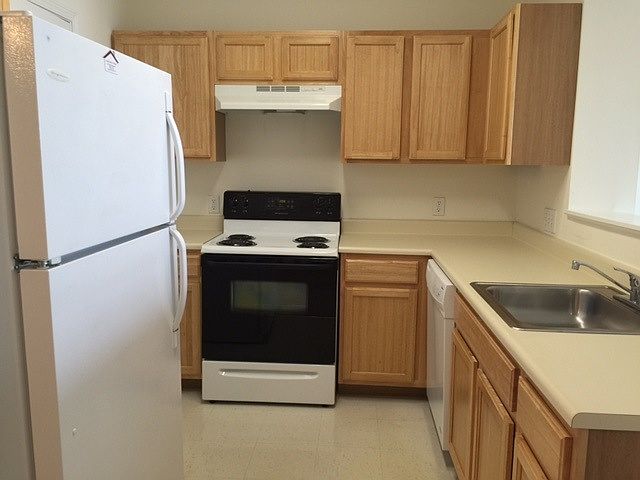 1st image of 1606 Cheltenham Ct