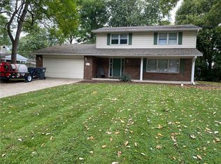 6411 Robinhood Dr, Anderson, IN 46013