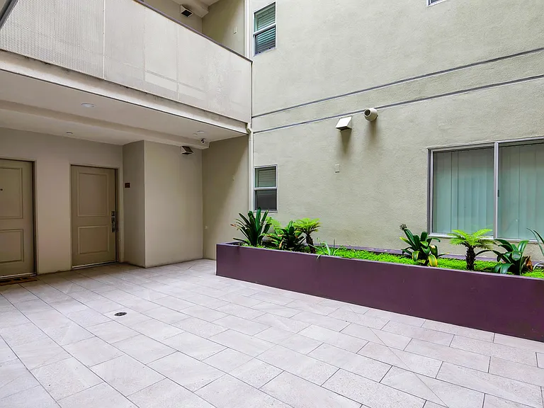 11260 Mississippi Ave #405 — Photo 63