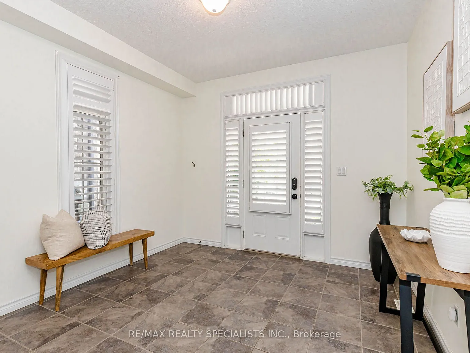 3 bed, $3,650 — Photo 3