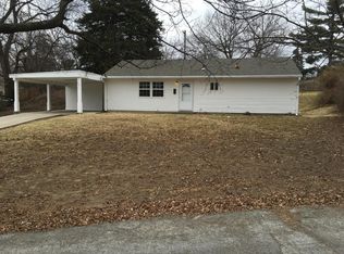 1902 Manchester Rd, Saint Joseph, MO 64505