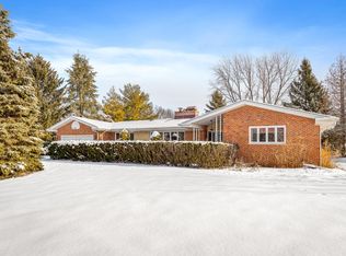 421 Springsouth Rd, Schaumburg, IL 60193