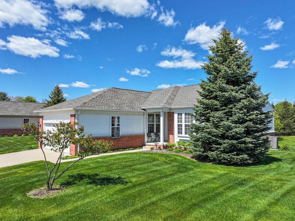 1st image of 9339 Sand Hill Dr