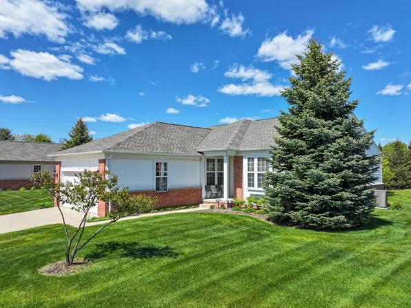 9339 Sand Hill Dr, Grand Blanc, MI 48439