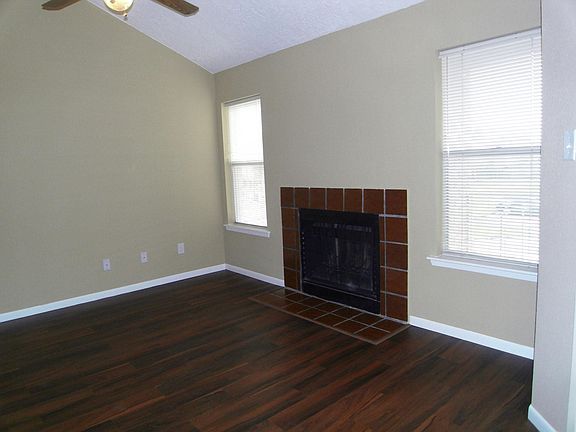 4th image of 2011 Spenwick Dr APT 223