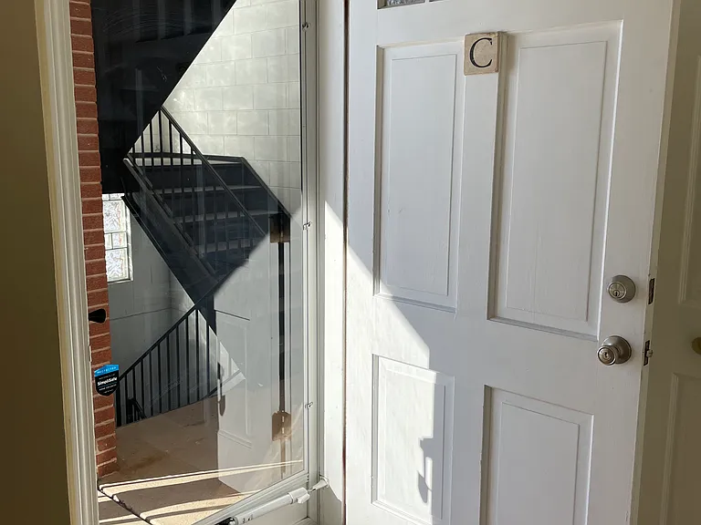 1427 Homestead Rd #C — Photo 2