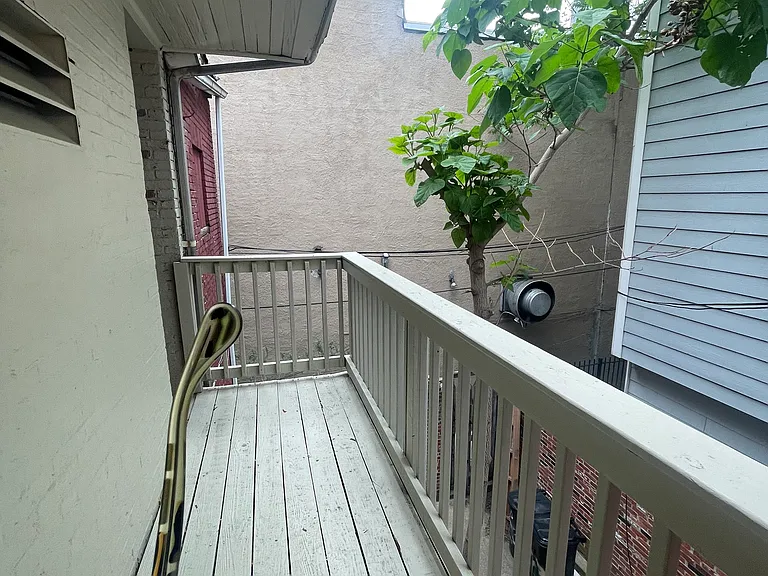 224 W Monument St #2R — Photo 17