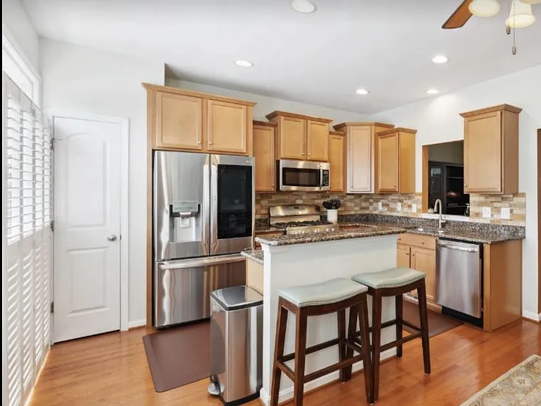 1604 Sebring Ct — Photo 9