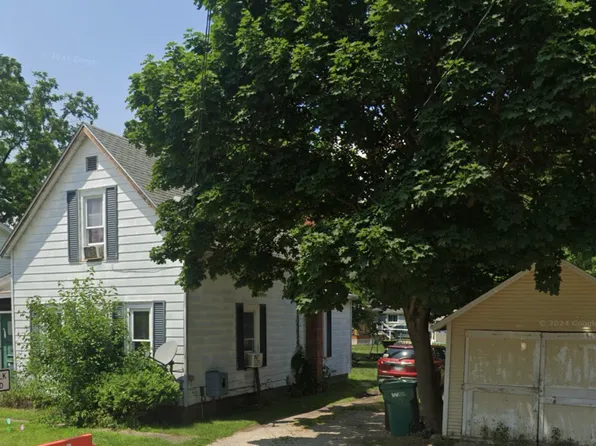 403 E King St, Owosso, MI 48867