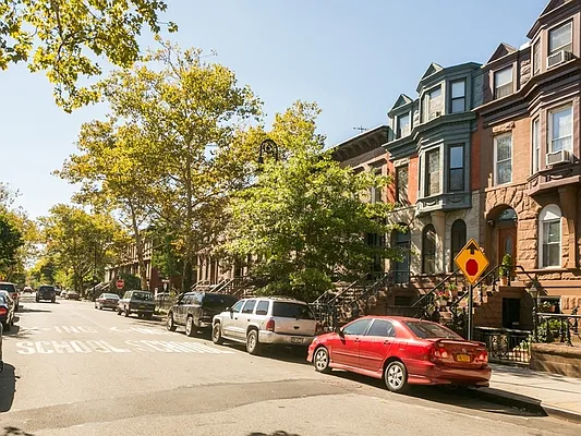 Rented by MNS | media 41