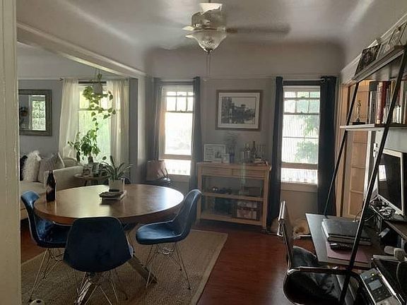 3rd image of 3954 Dove St