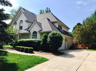 38051 Turnberry Ct, Farmington Hills, MI 48331