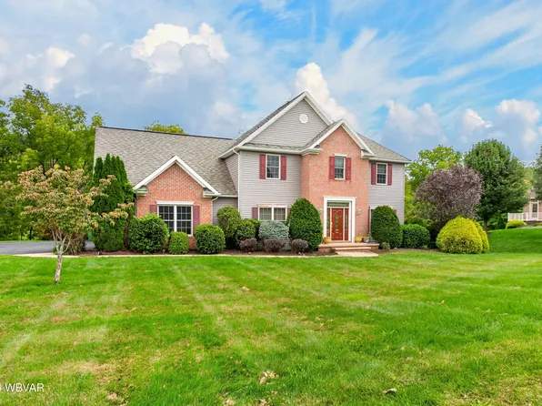 210 Alexis Dr, Williamsport, PA 17701