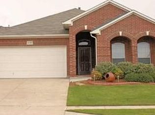 4100 Martinsburg Dr, Fort Worth, TX 76244