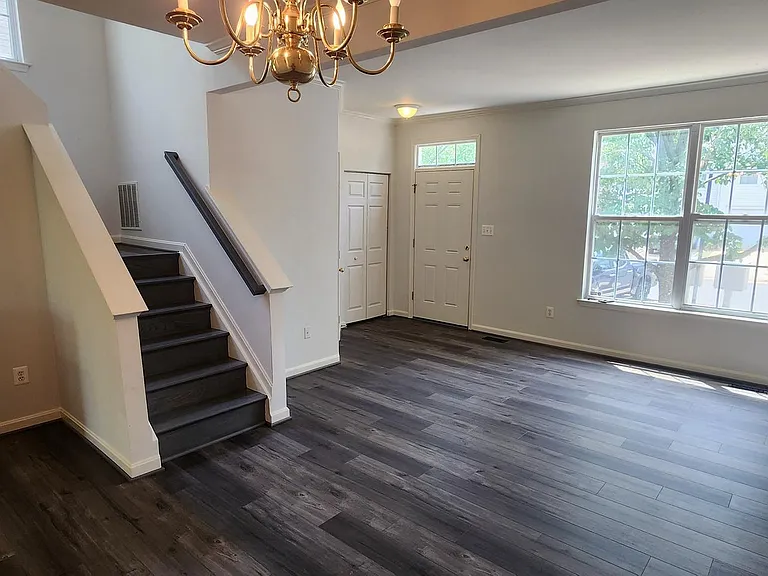 45512 Lakemont Sq — Photo 8
