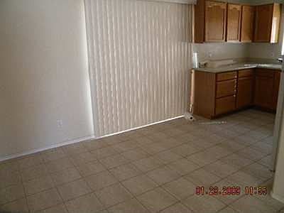 2nd image of 8212 W Oakmont Cir