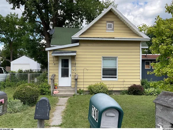 740 W Temperance Rd, Temperance, MI 48182