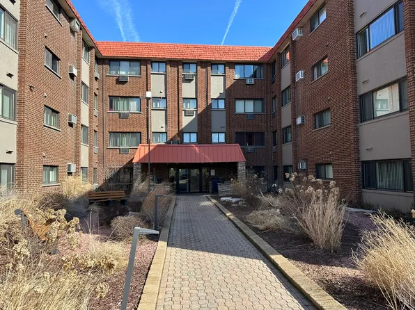 2021 S Wolf Rd APT 322, Hillside, IL 60162