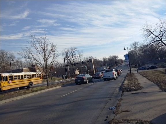 4th image of 7020 Raytown Rd