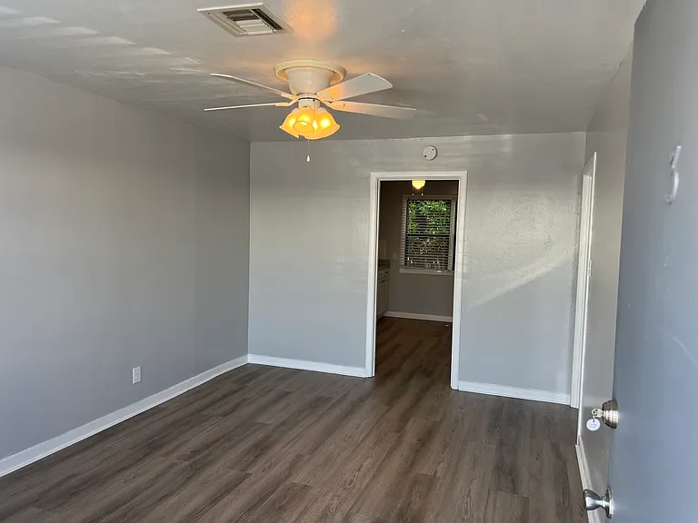 318#3 living Room_06132023