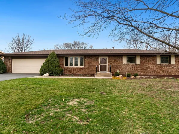 3258 Shelburne Dr, Rockford, IL 61109