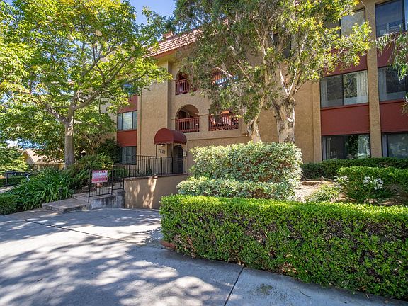 5th image of 2849 E St