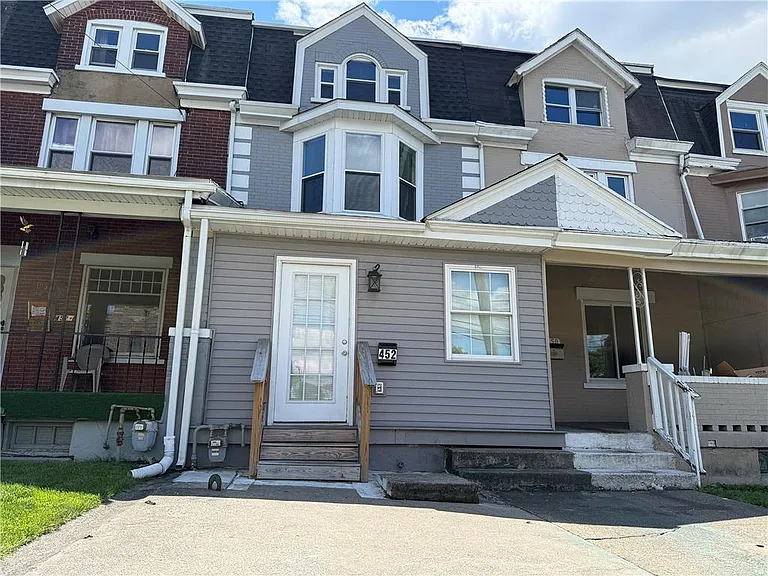 452 Hanover Ave — Photo 1