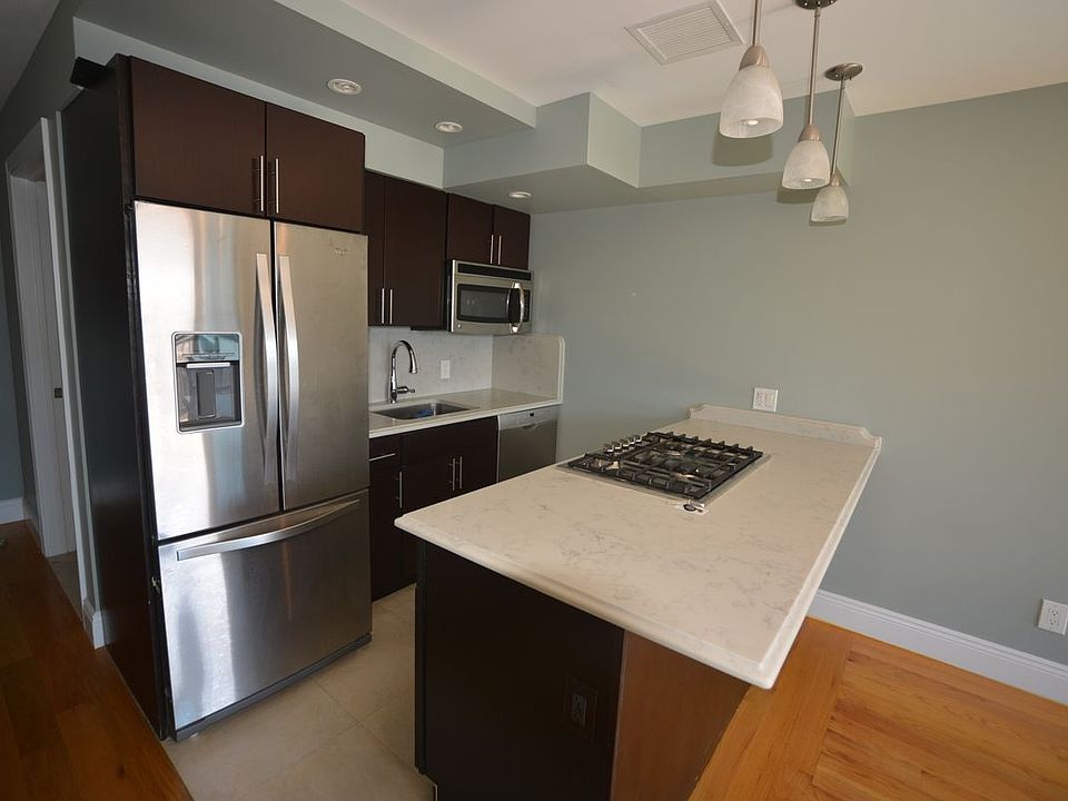 1st image of 3089 38th St #3E