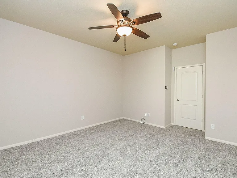 4215 Mill Oaks Dr — Photo 22
