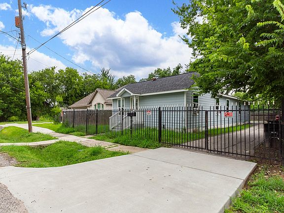 4th image of 3007 Tuam St