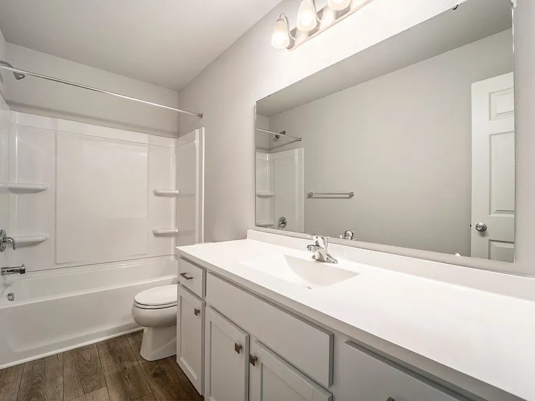 586 Orchard Ave — Photo 12