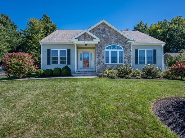 81 Nicholas Dr, Lancaster, MA 01523