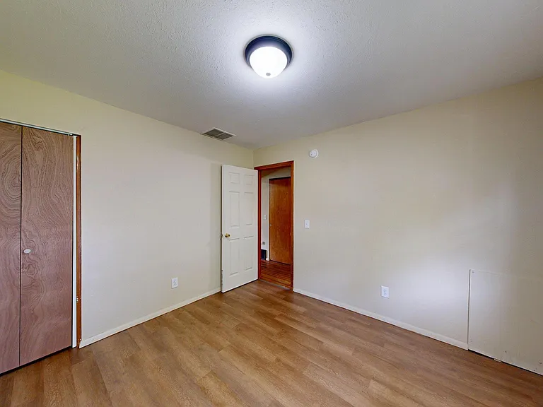 1932 Airline Ave #4 — Photo 14