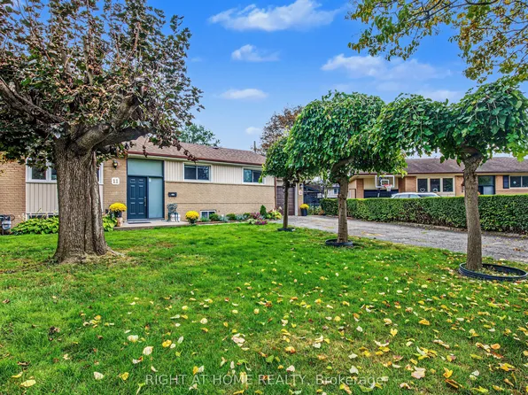 11 Fareham Cres, Toronto, ON M1E 1J8