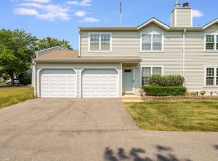 428 Normandie Ln, Round Lake Beach, IL