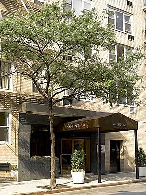 5th image of 401 W 56th St #2I