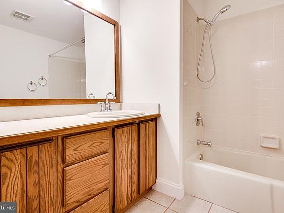 3rd image of 26123 Forest Hall Dr