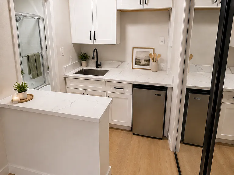 12520 Pacific Ave #4 — Photo 3