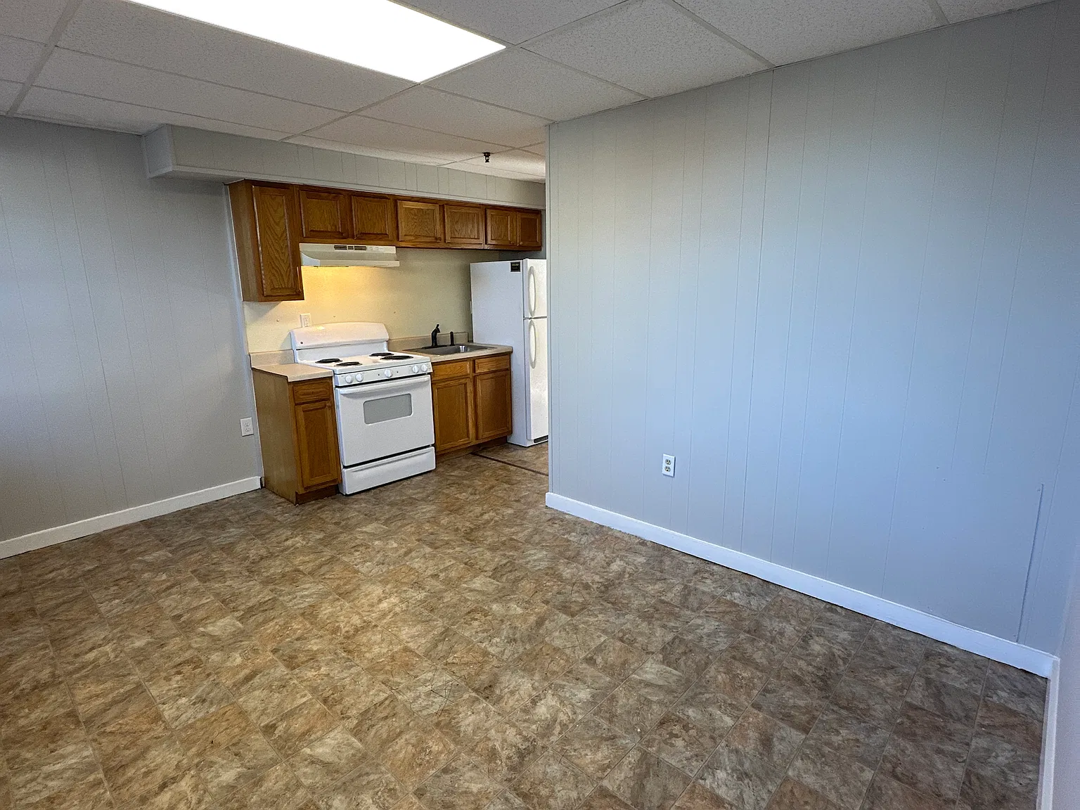 1 bed, 400 sqft, $1,125 — Photo 3