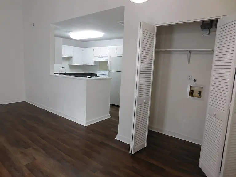 1555 College Way — Photo 5