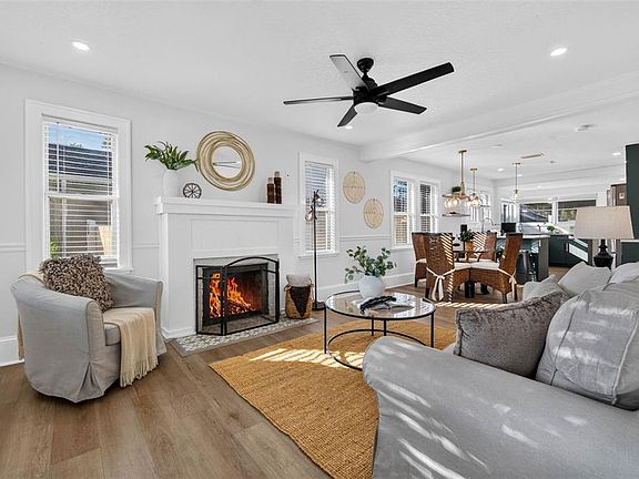 5th image of 4624 IRIS STREET N
