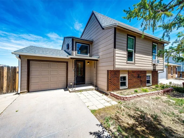 625 Madison Way, Bennett, CO 80102