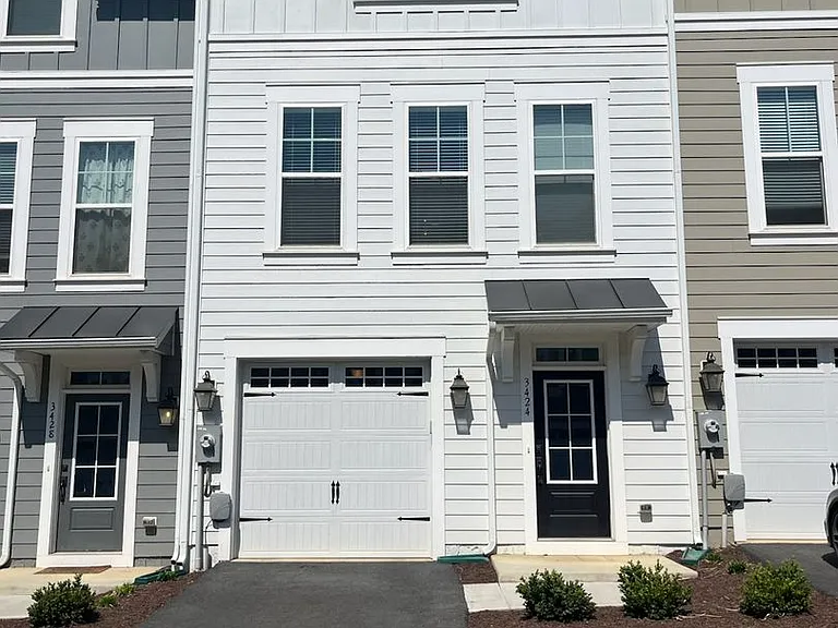 3424 Monterey Dr — Photo 1