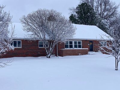 914 Meadow Ln, Junction City, KS, 66441