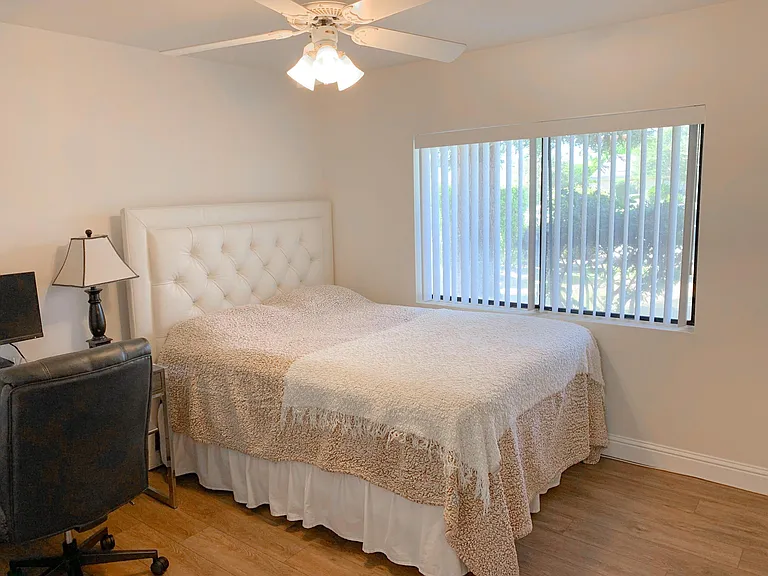 8905 Campus Park Ct — Photo 13